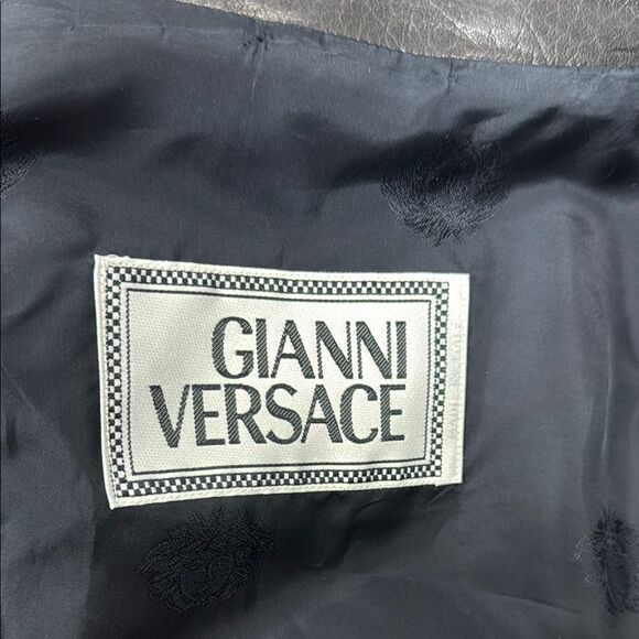 Versace Black Lightweight Shirt Jacket with Fold-Down Collar - Picture 4 of 5
